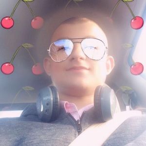 Meet your Posher, Hunter